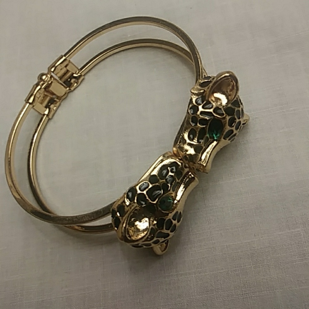 Bracelets 🐆🐾🐆🐾 - Picture 2 of 3